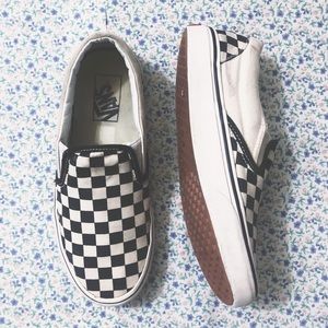 VANS Classic Black & White Checkered Slip Ons